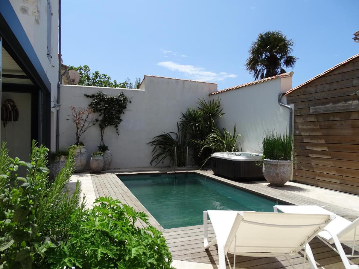 Maison Le Clos Neraud Avec Piscine Et Spa Сен-Мартен-де-Ре Экстерьер фото